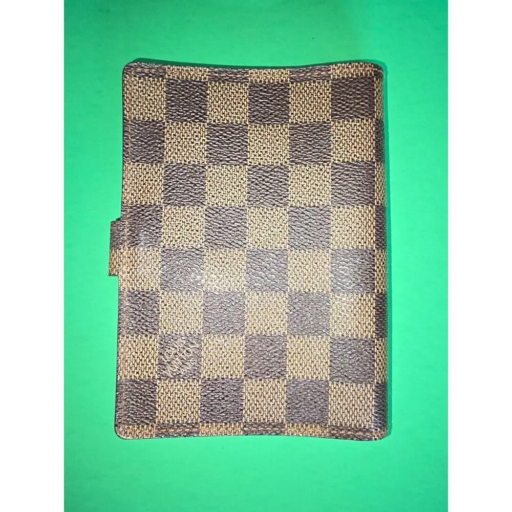 Louis Vuitton Passport Holder Damier Ebene  date code# CA0030